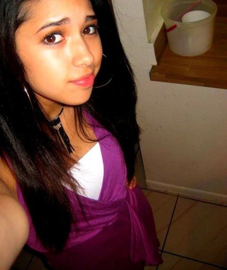 63207_154568741258040_152960398085541_257449_8017060_n - Jasmine V 1