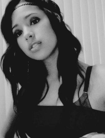 65831_153199794728268_152960398085541_249114_5009278_n - Jasmine V 1
