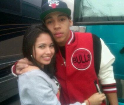 72088_154569977924583_152960398085541_257515_7606710_n - Jasmine V 1