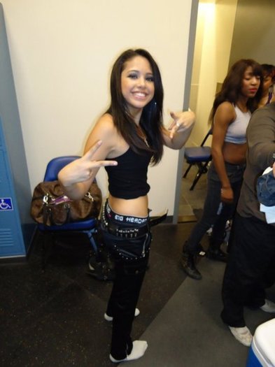 163992_154569994591248_152960398085541_257516_6713146_n - Jasmine V 1