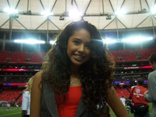 164390_154568771258037_152960398085541_257452_1001057_n - Jasmine V 1