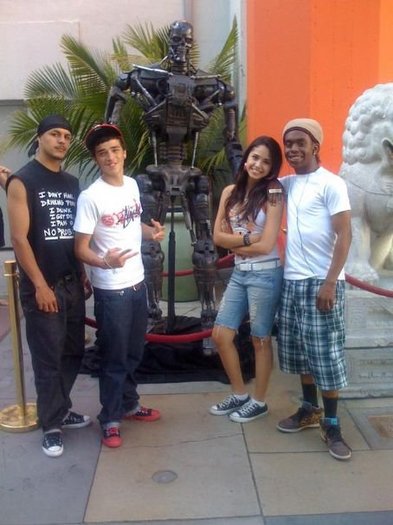 165531_154569317924649_152960398085541_257470_1982395_n - Jasmine V 1