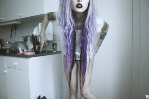 girl-hair-lipstick-purple-hair-septum-Favim_com-207811_large