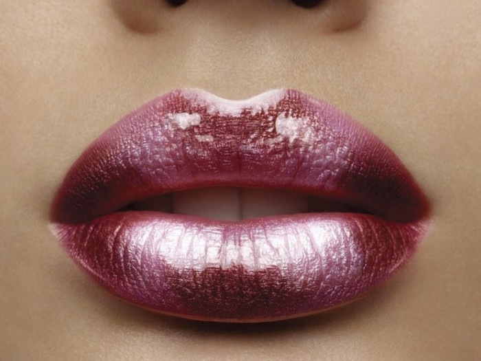 Archive_Miscellaneous_Seductive_lips_023814_ - Buze