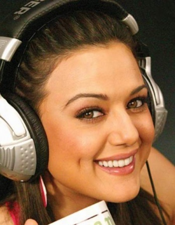 9 - x-Preity Zinta