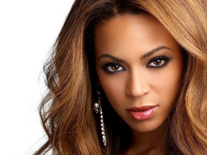 48563341_ODYHUUGKH - Beyonce