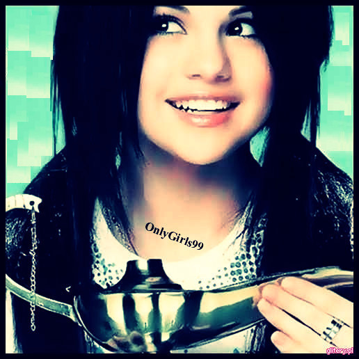 52116449_RQYCOUT2 - Selena Gomez 1