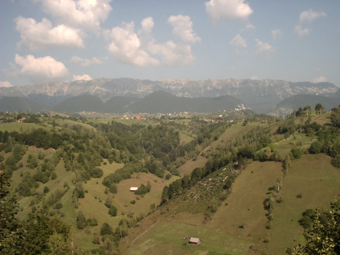 161. Satul Pestera sub Piatra Craiului.