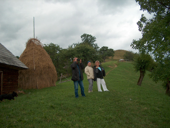 La hodaita-n Magurice .. - Familia CICEU in vizita la Moieciu