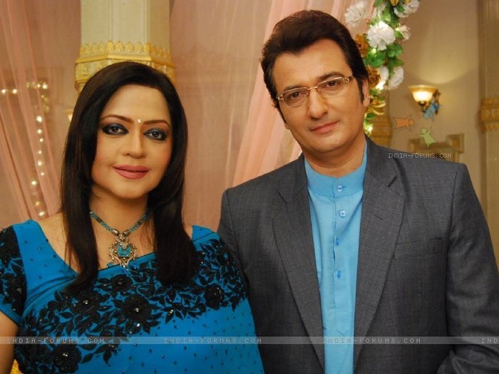 94150-lovely-couple-indrajit-and-vasu - xxSeema Kapoor-Vasundhara Rajvanshxx