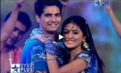 images (12) - Akshara-Hina Khan