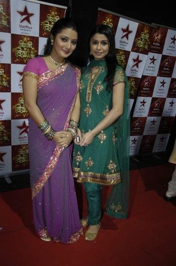 44892_1605105123995_1127152471_31756545_2470572_n - xxNidhi Uttam-Nandinixx