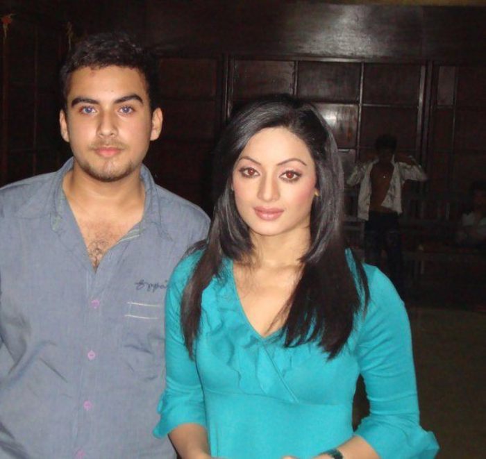 13333_1202840483087_1590855565_30502563_260978_n - xxSonia Singh-Dr Kirti Mehra Raixx