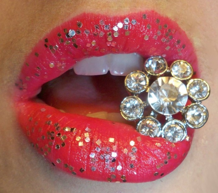 diamonds_on_my_lips_by_tsukiran-d2ymccg - Buze