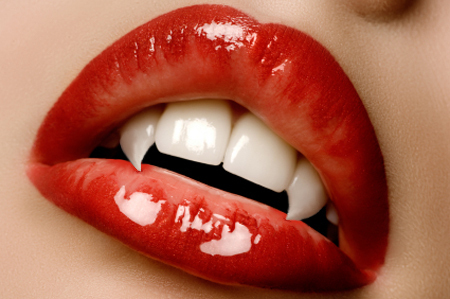 vampire_lips_by_BleedingGhost - Buze