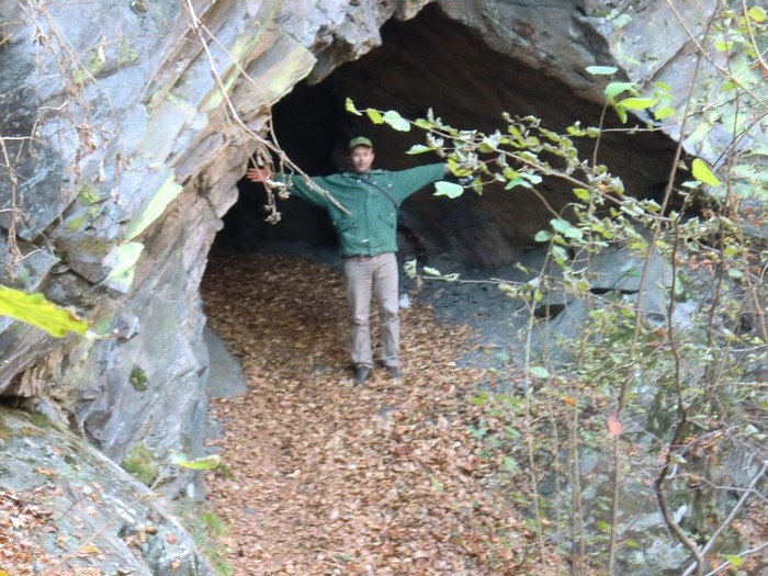 intrarea in tunel - la pescuit pe BRAITA