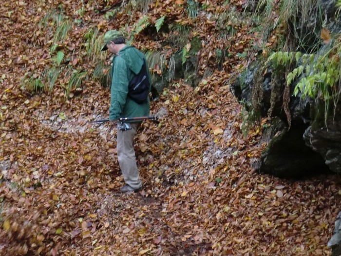 cautam cararea sub frunze sa nu cadem in rapa - la pescuit pe BRAITA