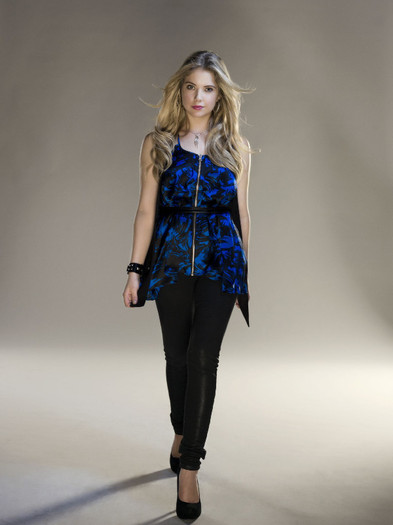 Hanna Marin (8)