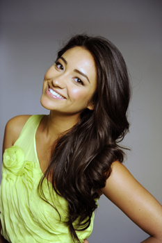 Shay Mitchell (2)