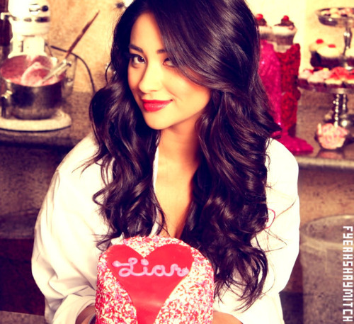 Shay Mitchell (16) - Shay Mitchell