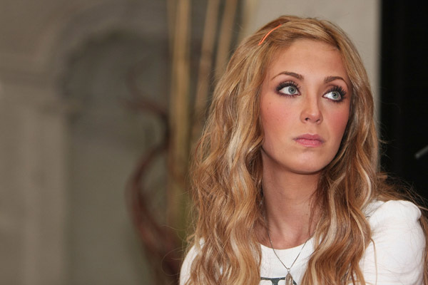 00261 - 1-Anahi 1-1
