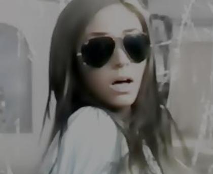 1191030736_f - 1-Anahi 2-1