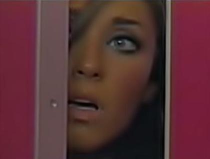 evil vomen \' julia (45) - 1-Anahi 2-1