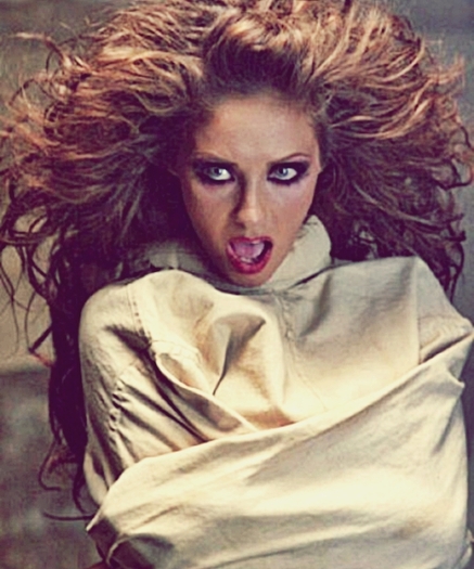 132033593 - 1-Anahi 2-1
