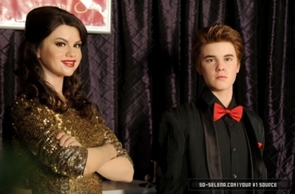 normal_ABACA_A79378_004 - Wax figure of Selena Gomez at Madame Tussauds