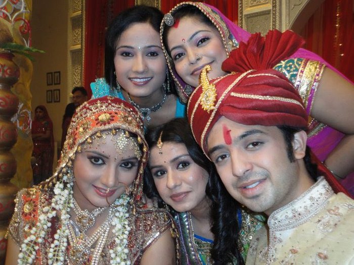 60089_159255280767373_111306905562211_470967_1547410_n - Yeh Rishta Kya Kehlata Hai - Dragoste dulce-amara