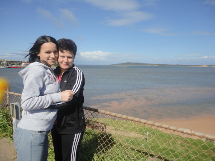 aug 2010- eu si fiica mea