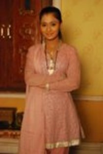 19938101421099889947100 - Sara Khan
