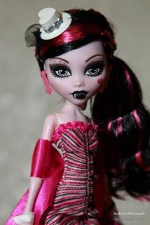  - poze cu monster high