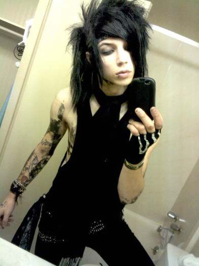 andy-310[1] - andy sixx