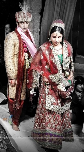 376120_305539916141866_126072107421982_1106939_403105919_n - sokk Angad Hasija with Tv actor Kinshuk Mahajan gets married to Divya