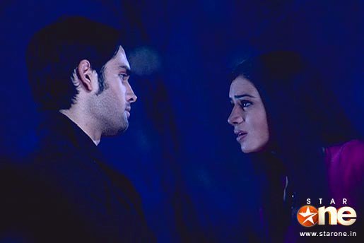 168762_195083630508710_169011106449296_804516_7723261_n - Abhay leaves Piya alone