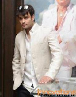 309651_241910902532442_116768125046721_688512_1600947311_n - Vivian Dsena as Abhay Raichand