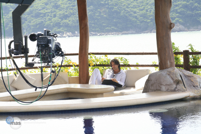 detrasdecamarasmardeamo