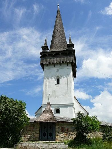 449px-Reformed_church_in_Izvoru_Crisului,_Cluj_County,_Romania - Clujul rural