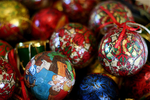 3941493100_9b546f1501 - ornamente de Craciun