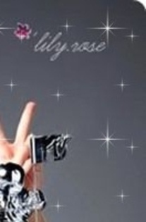 52607394_LWYVOCF2