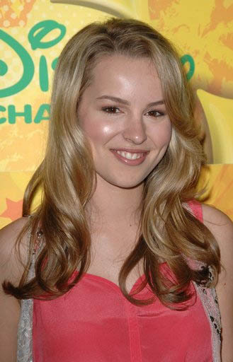 Bridgit Mendler - Cui ii apartine replica 2