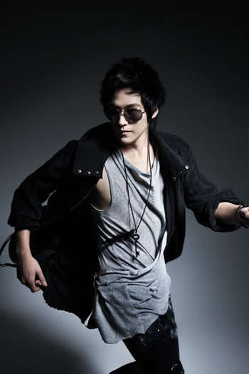 Singles_04-001-1