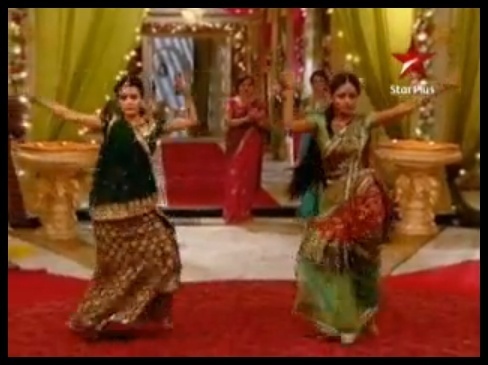 52263016_WCNJGCS2 - Ragini si Sakshi Dance 2010