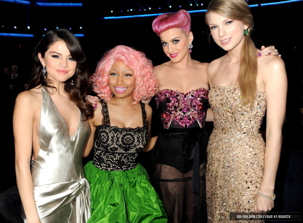 124 - 20 11 2011 American Music Awards
