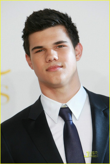 taylor-lautner