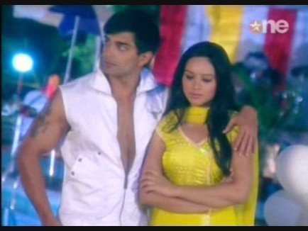 17zh5 - xxArmaan si Ridhima-Karan Singh Grover si Sukirti Kandpalxx
