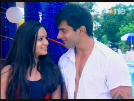 32hd3 - xxArmaan si Ridhima-Karan Singh Grover si Sukirti Kandpalxx