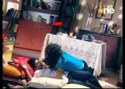 dilmilgaye-2ndsept-hq-xvid-desi9-26