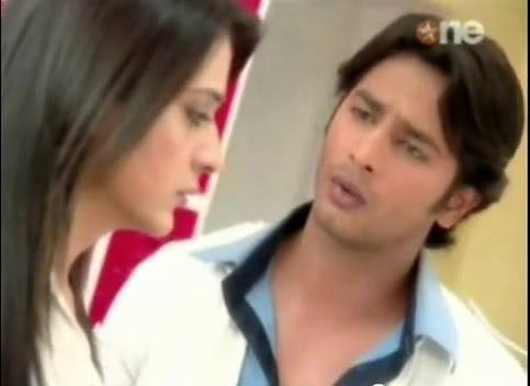 Yuvraj-NainaLoveScene-121-YouTube-GoogleChrome19092011031717bmp